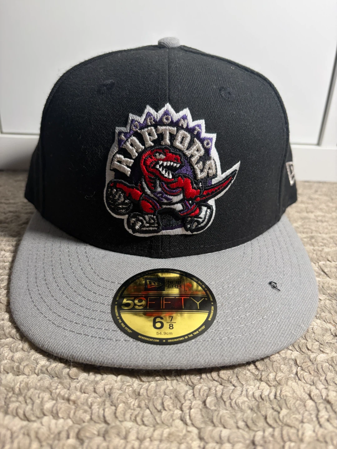 New Era Toronto Raptors 59FIFTY Fitted Hat 6 7/8