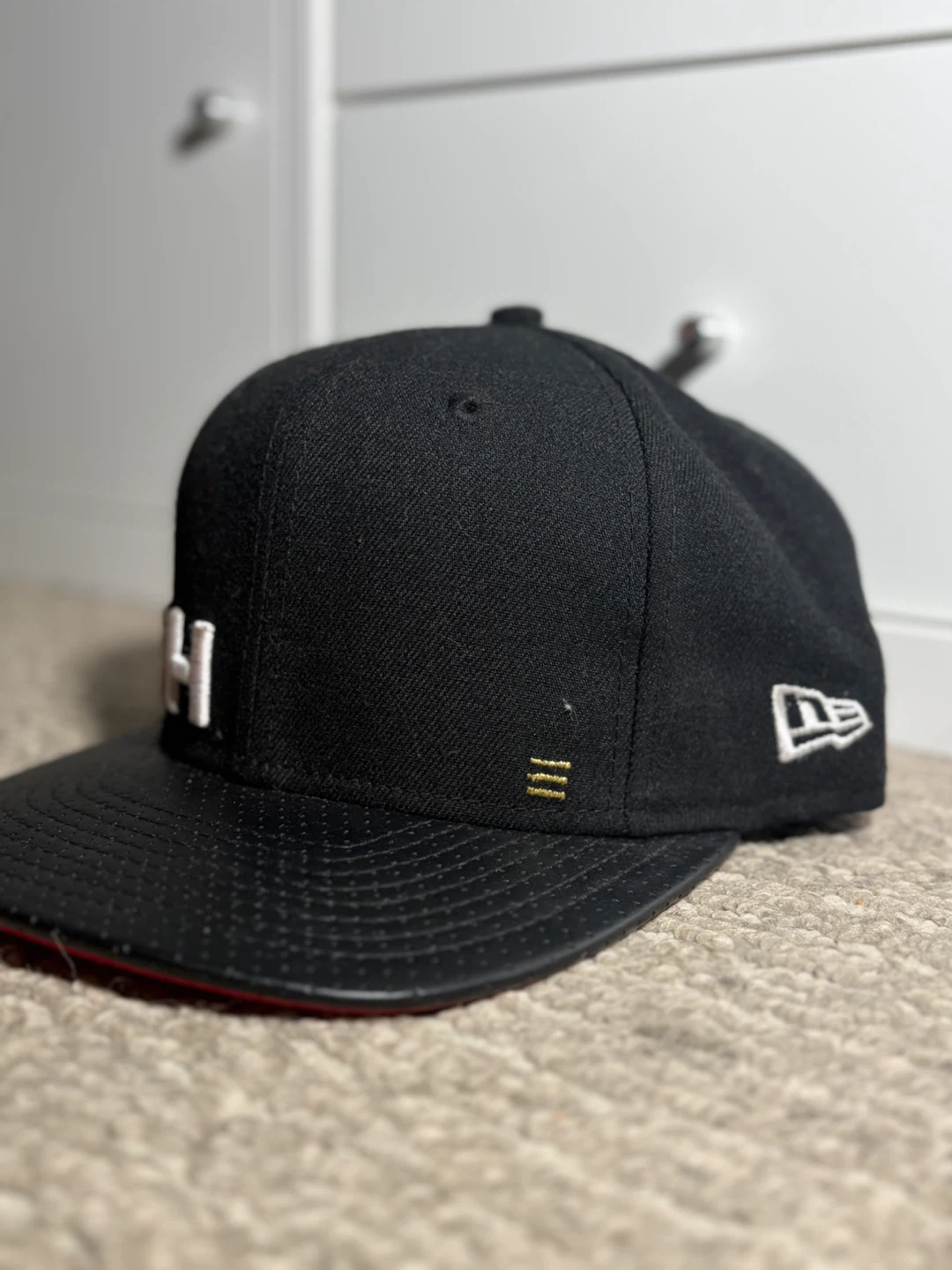 New Era Black Fitted Hat - photo 2