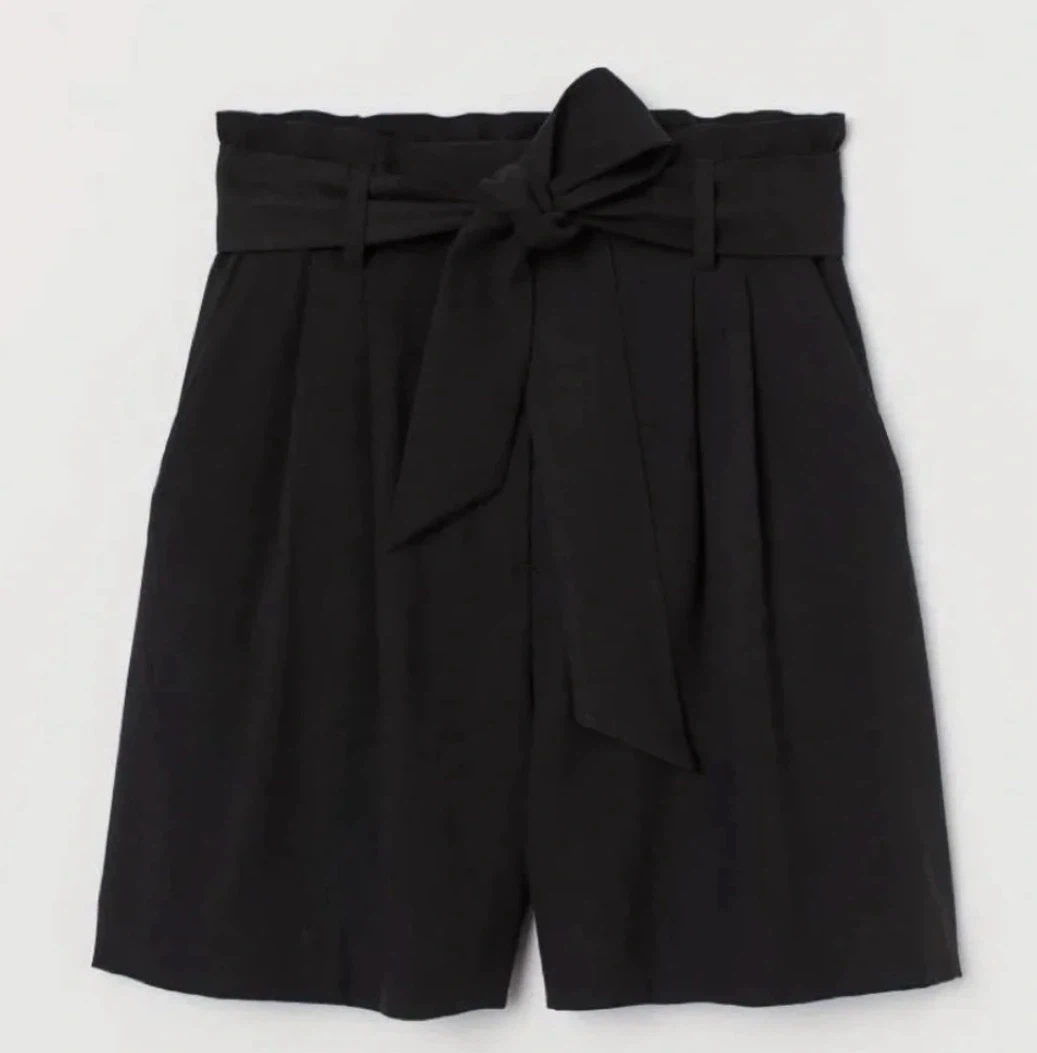 H&M Black Tie-High Waist Shorts - photo 2
