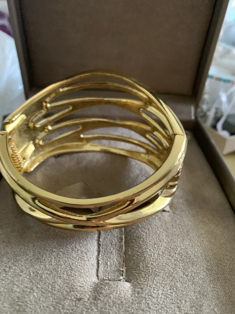 Gold Tone Open Design Bangle Bracelet - photo 3