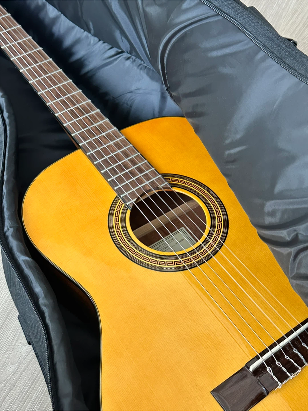 Epiphone Classical E1 Acoustic Guitar with Gig Bag