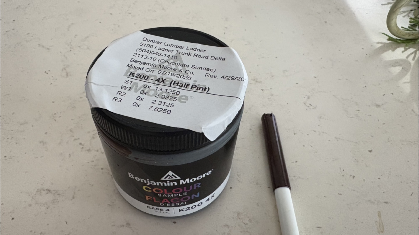 Benjamin Moore Colour Flacon (Half Pint)