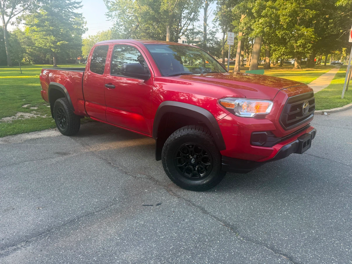 Red Toyota Tacoma SR5 2022