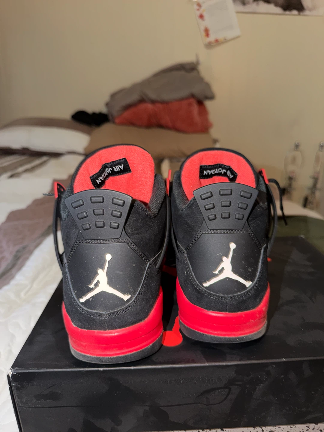 11M Thunder Red Jordan 4s (will negotiate) - photo 4