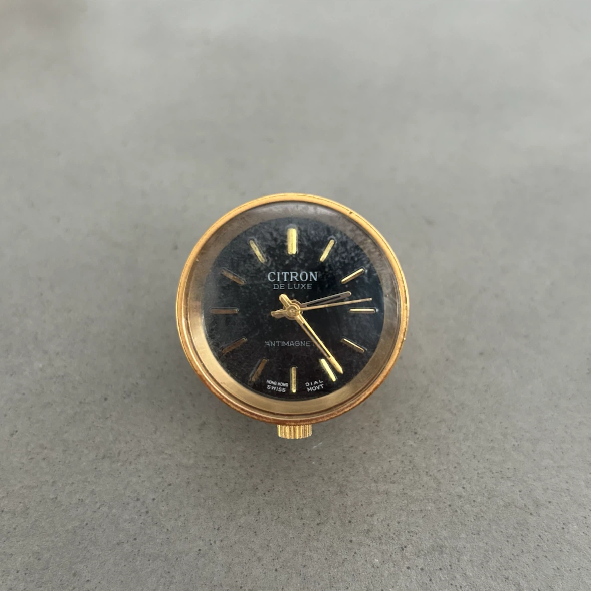 Citron Desk Clock