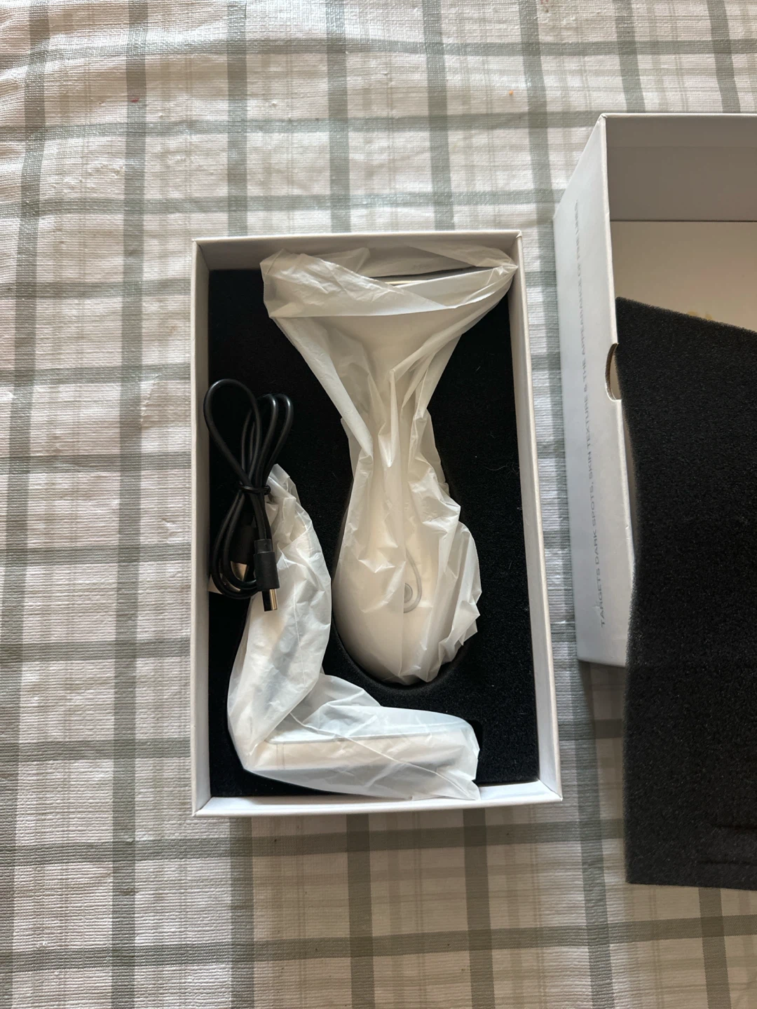 Vraiko Neck & Face Beauty Massager - photo 2