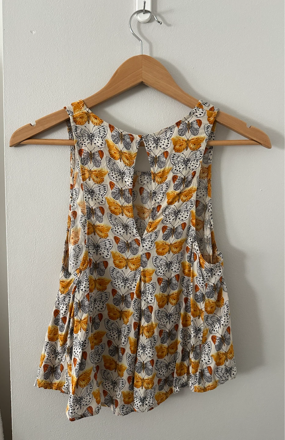 Yellow butterfly print tank top • size M • Stradivarius - photo 2