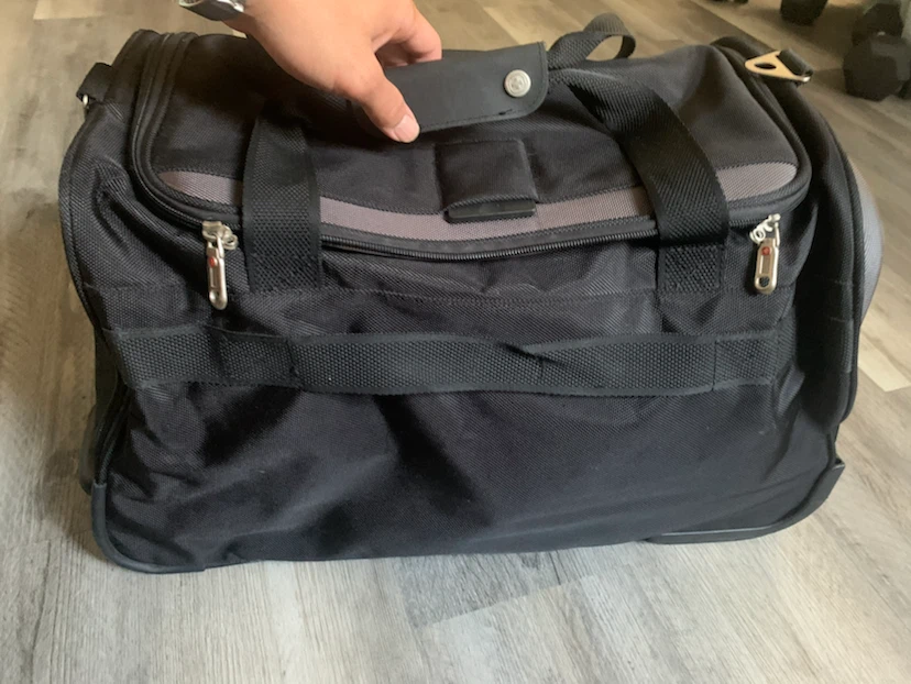 Swiss Gear Rolling Duffel Bag - photo 2