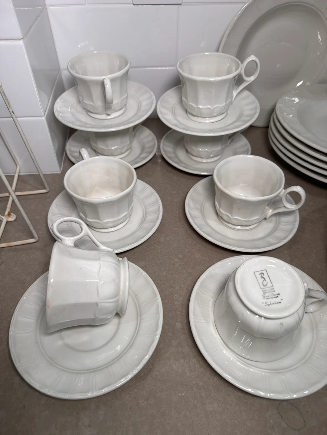 Red Cliff Ironstone Sydenham Fine China Tea Cups and Saucers Set - photo 2