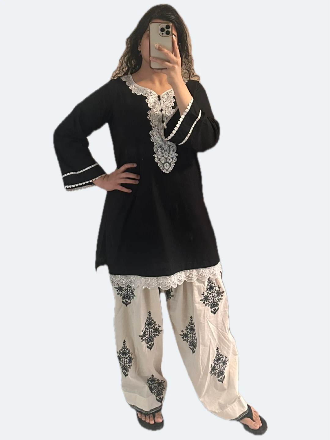Black Kurti with White Lace Trim and farshi shalwar - photo 2