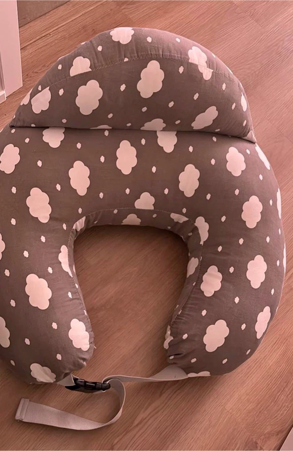 Grey Cloud Print Nursing Pillow
