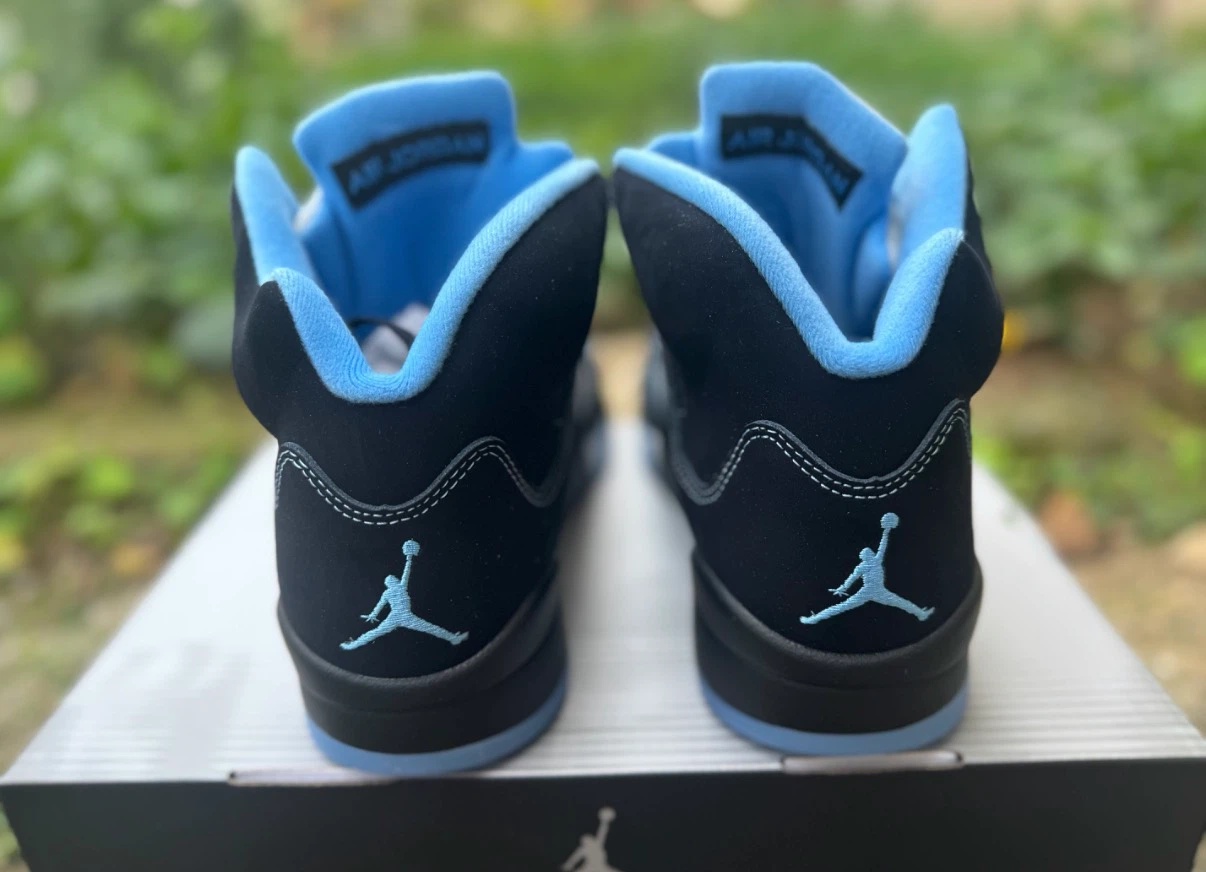Air Jordan 5 Retro 'University Blue' - photo 4