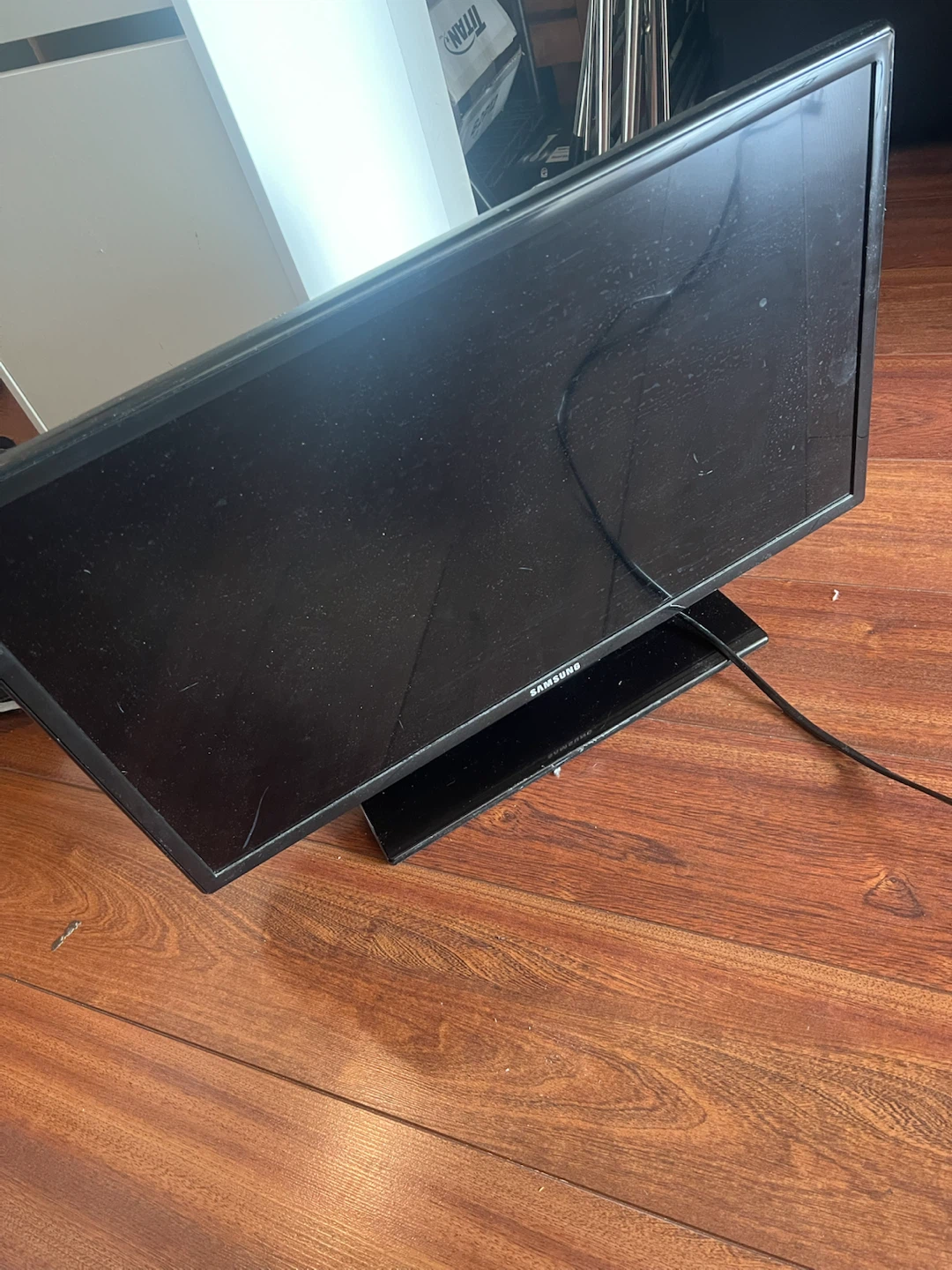 Samsung UN26EH4000F Television