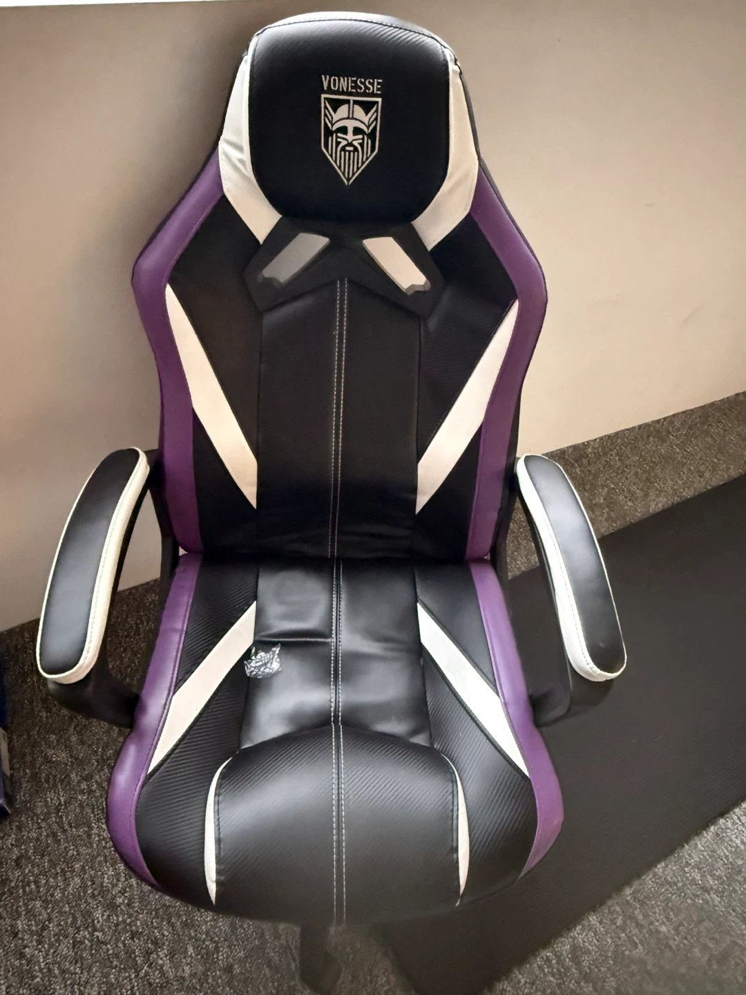 Vonesse Gaming Chair - Black, Purple, White