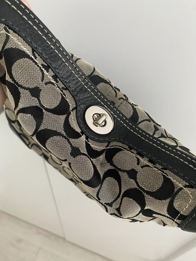 Vintage Coach Signature Hobo Shoulder Bag - photo 3