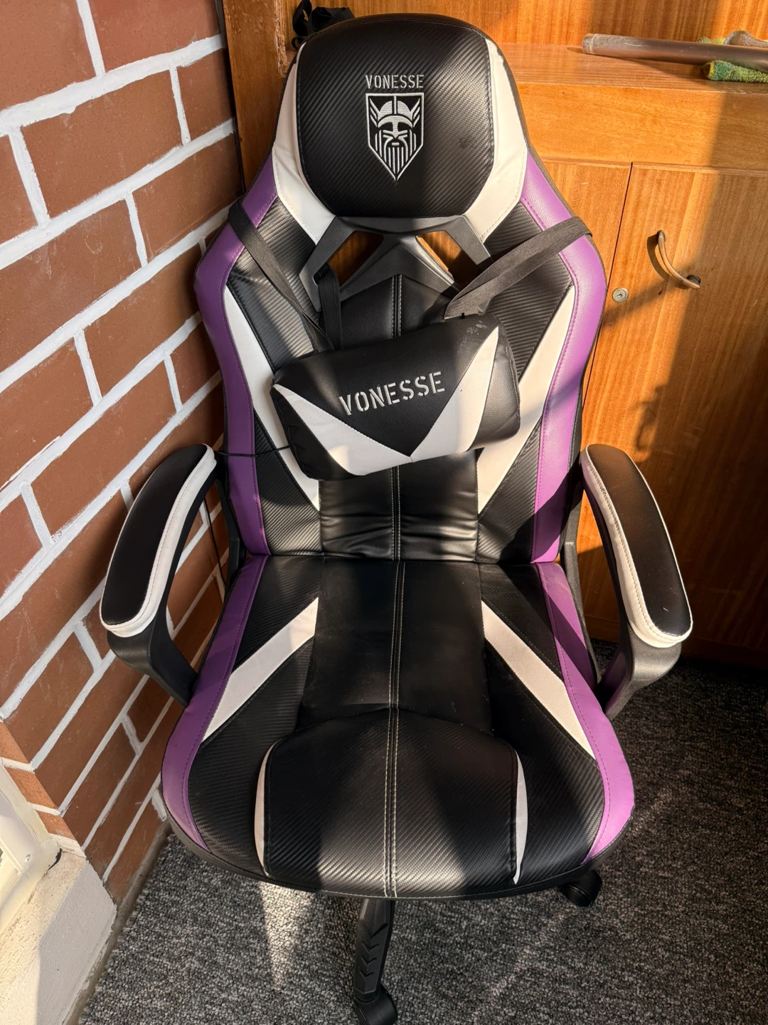 Vonesse Gaming Chair - Black, Purple, White - photo 3