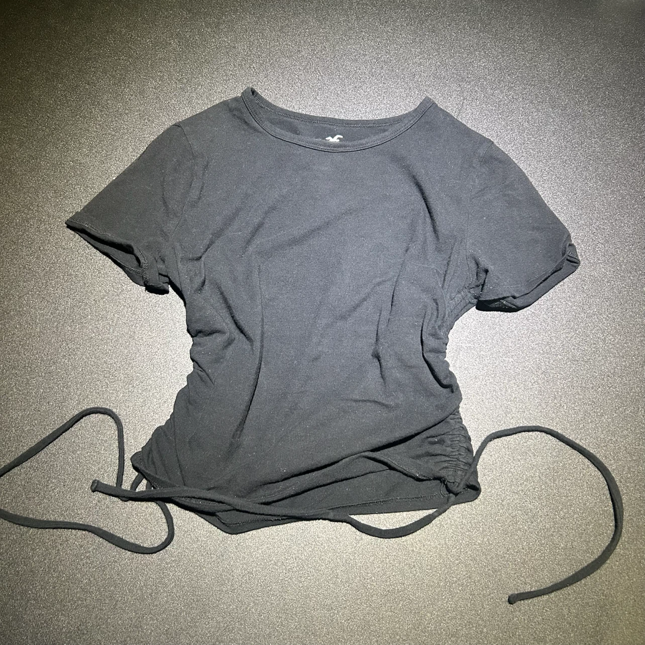 Hollister Baby Tee - Black
