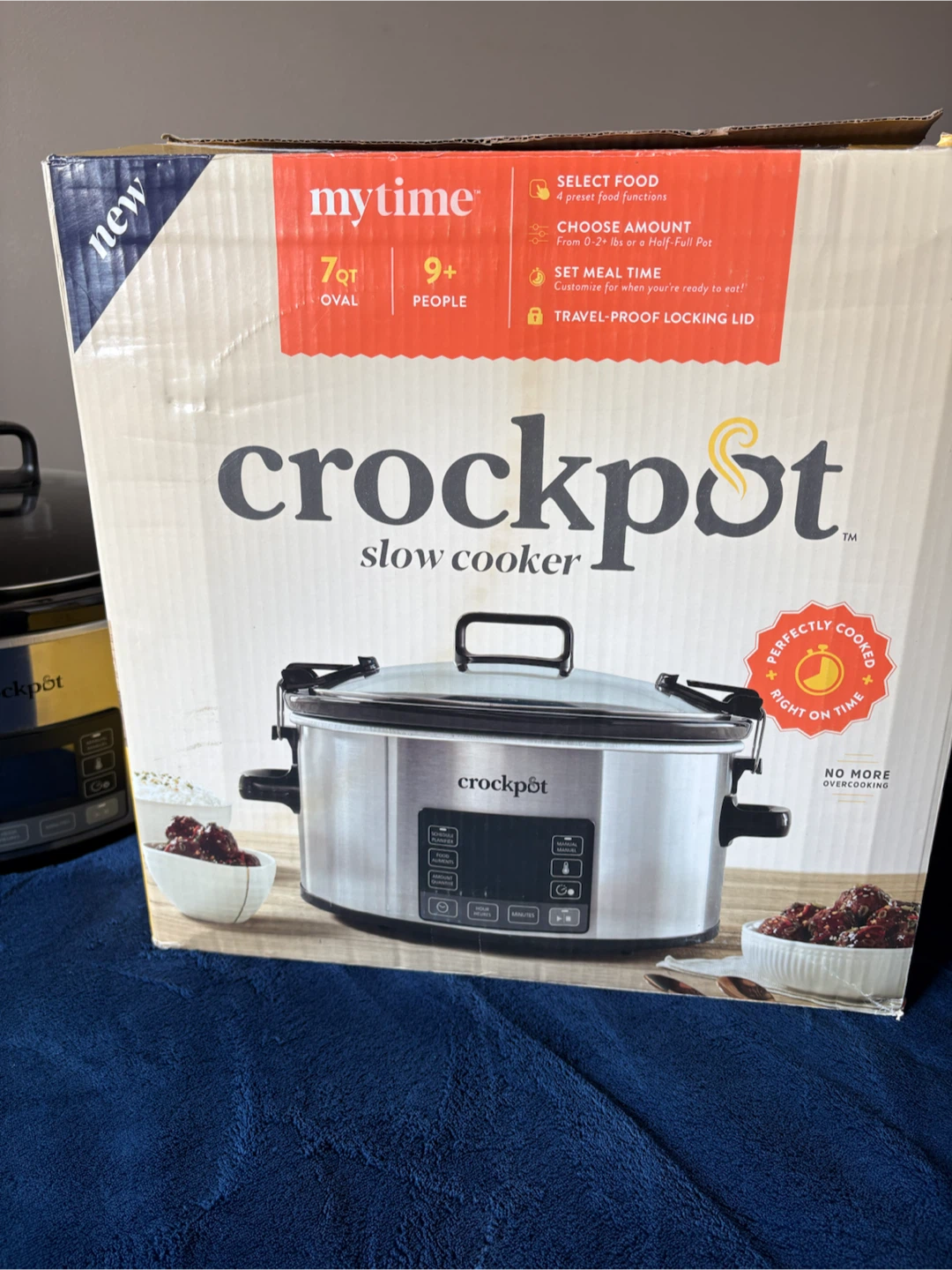 Crock-Pot 7 Quart Slow Cooker - like new - $50 - photo 3