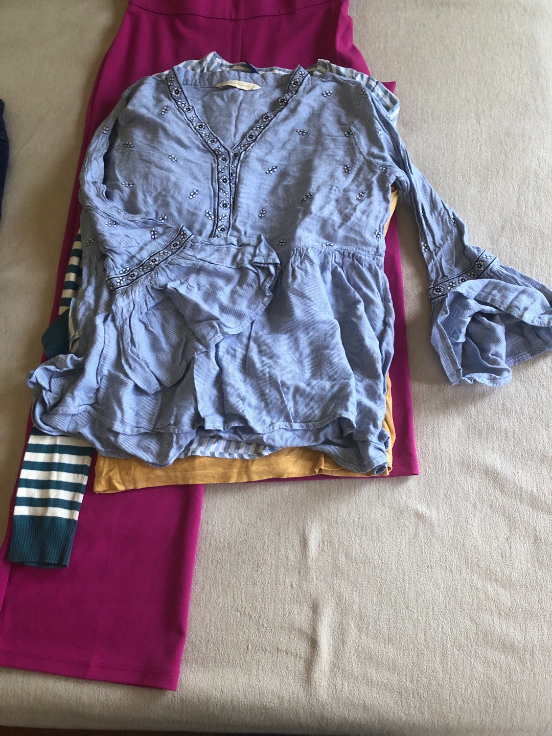 Bundle of Women's clothes - photo 2