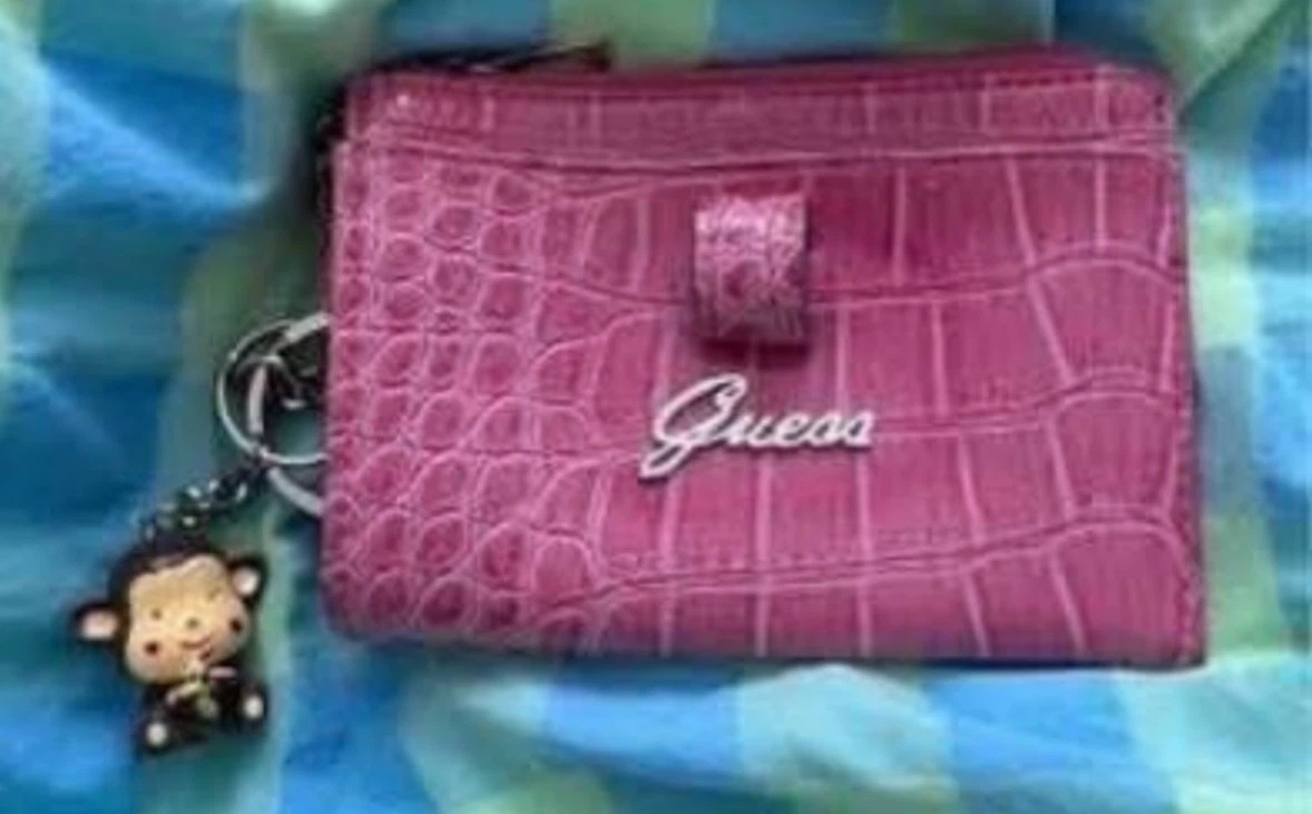 Guess wallet (Good condition) (Free)