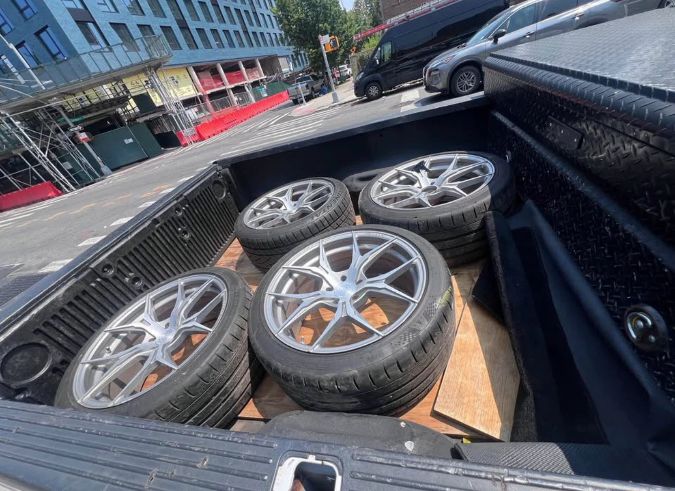 20x10 5x114 Rohana Rims