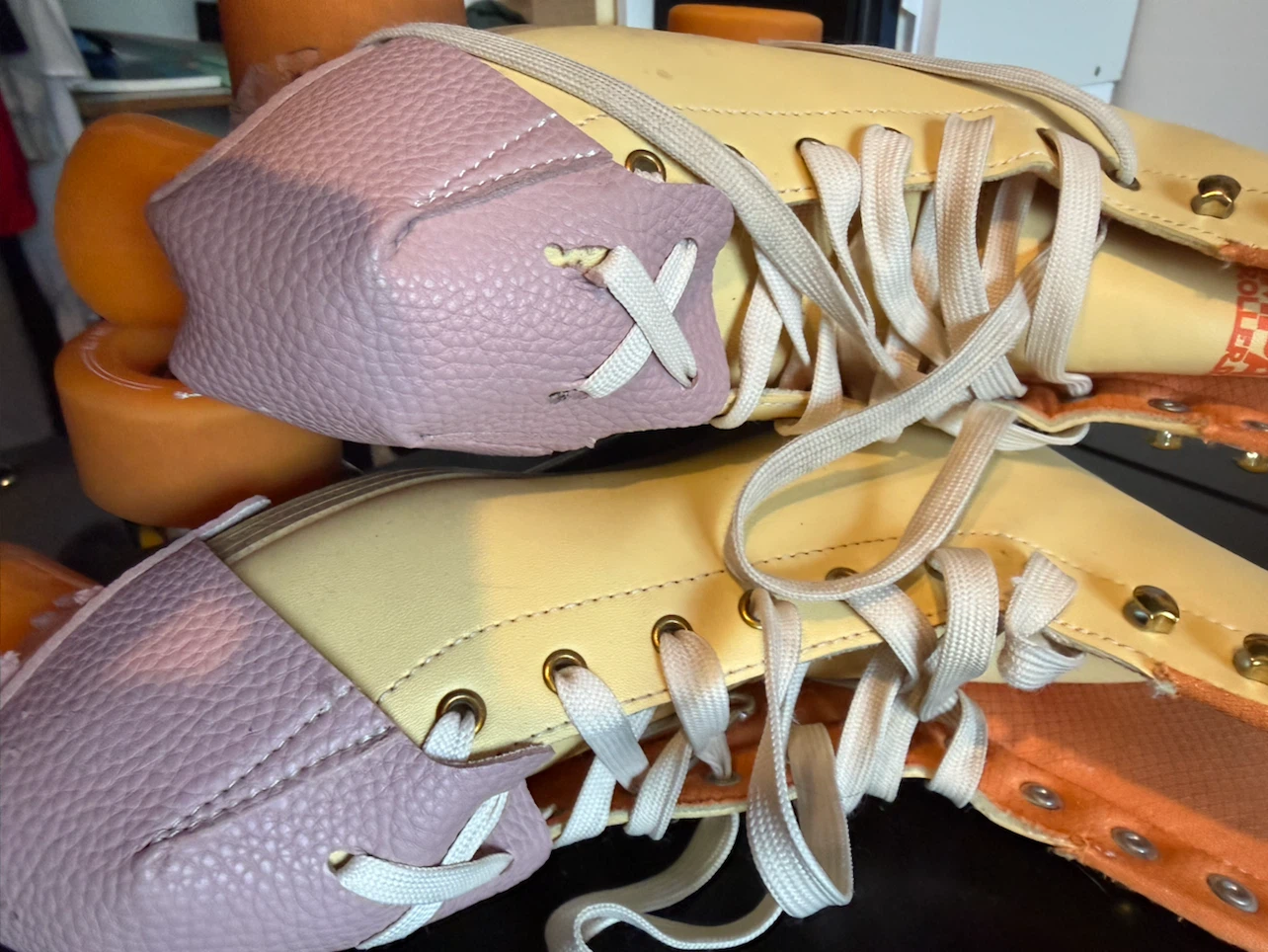 Impala roller skates size 9 - photo 2