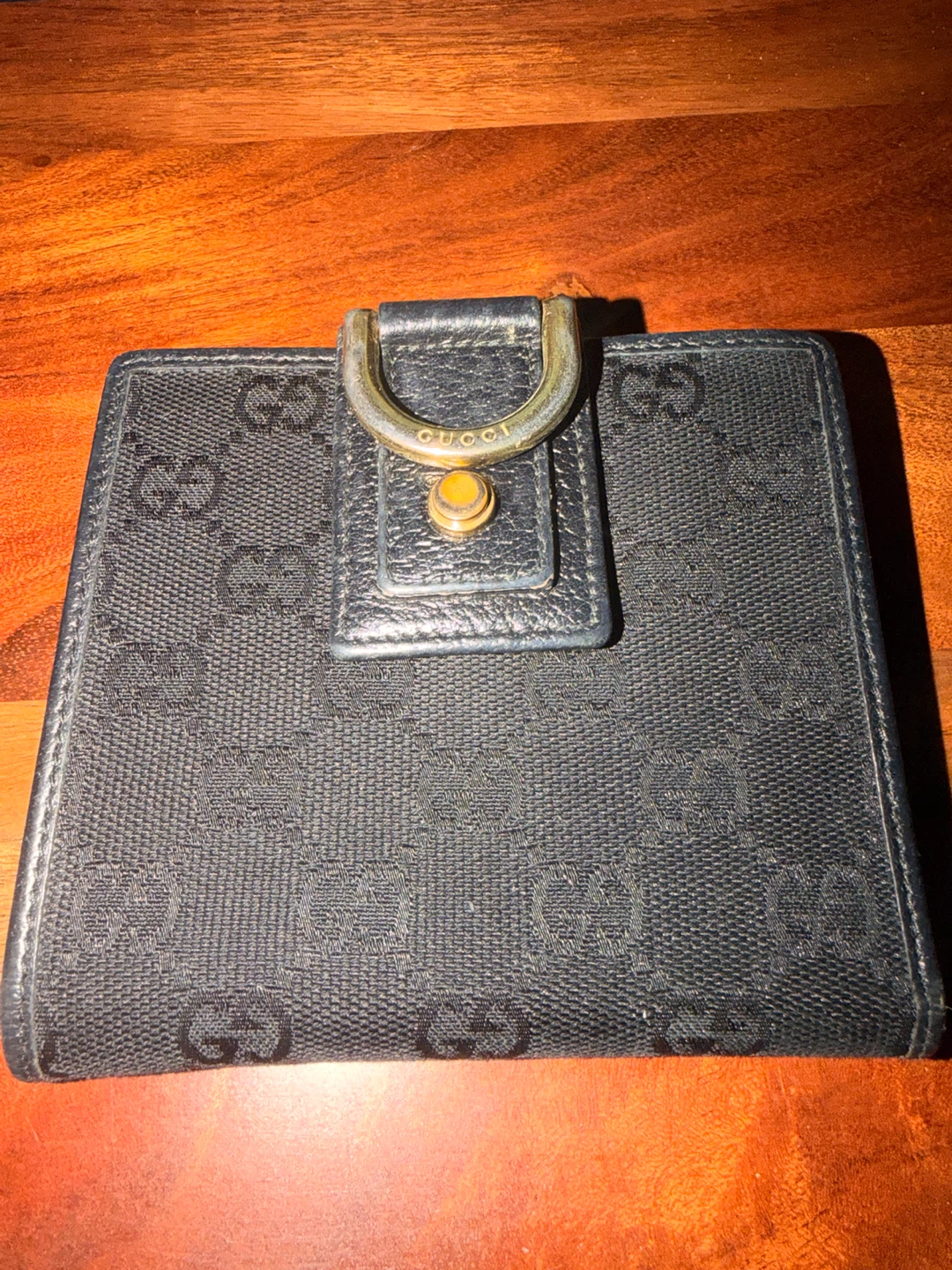 Gucci Women’s Black Monogram Vintage Canvas Bifold Wallet (EUC)