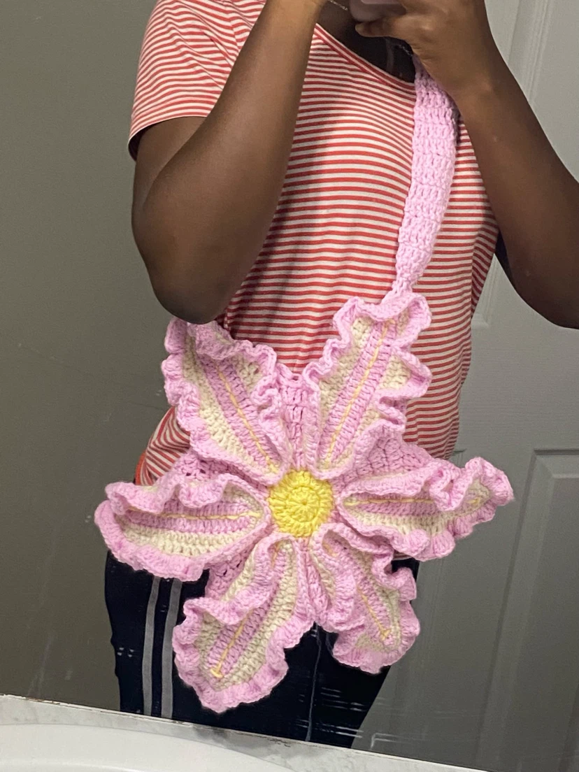 Crocheted Flower Shoulder Bag
