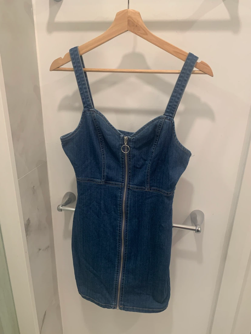 💙 Guess Denim Dress with Zipper - Size Medium 💙 - photo 5