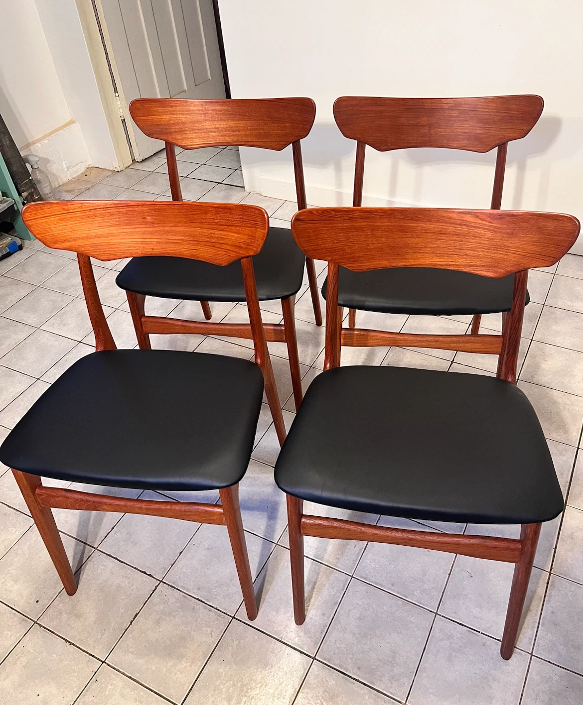 Mid- 20th Century Scandinavian Schionning & Elgaard Teak chairs - photo 2