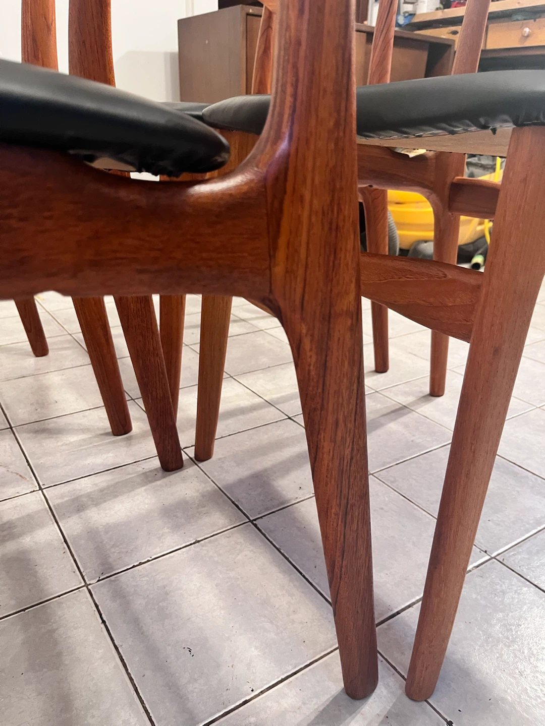 Mid- 20th Century Scandinavian Schionning & Elgaard Teak chairs - photo 5