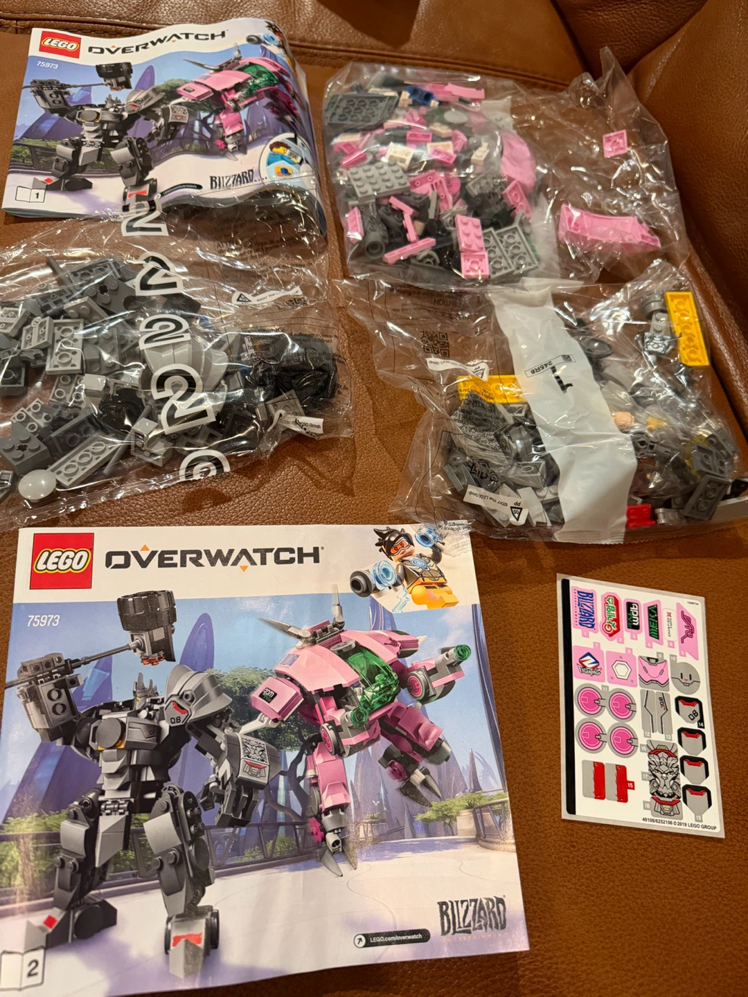 LEGO Overwatch D.Va & Reinhardt Building Toy (75973) - photo 3