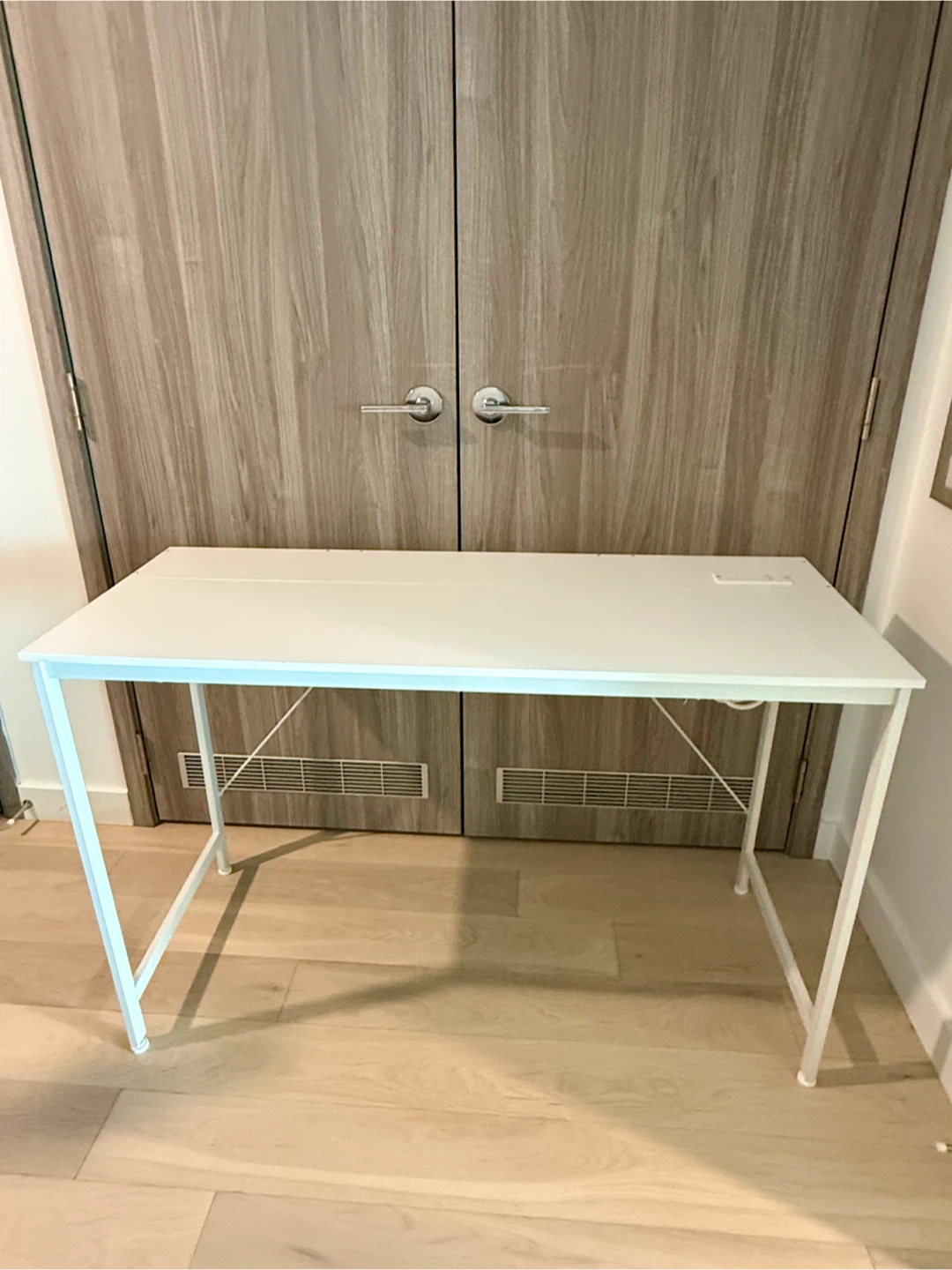White Modern Desk with Built-in Power Outlet and USB Ports - photo 2