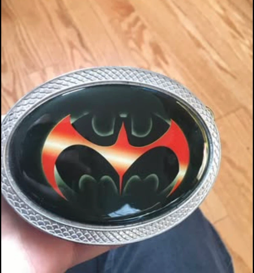 2 Batman belt buckles - photo 2