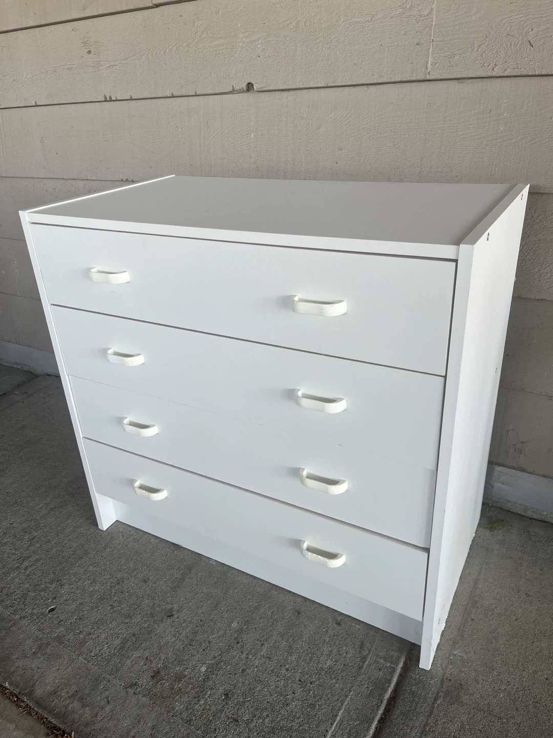 White 4-Drawer Dresser - photo 2