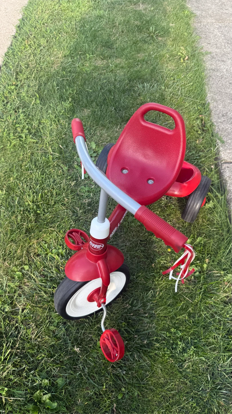 Radio Flyer Red Tricycle