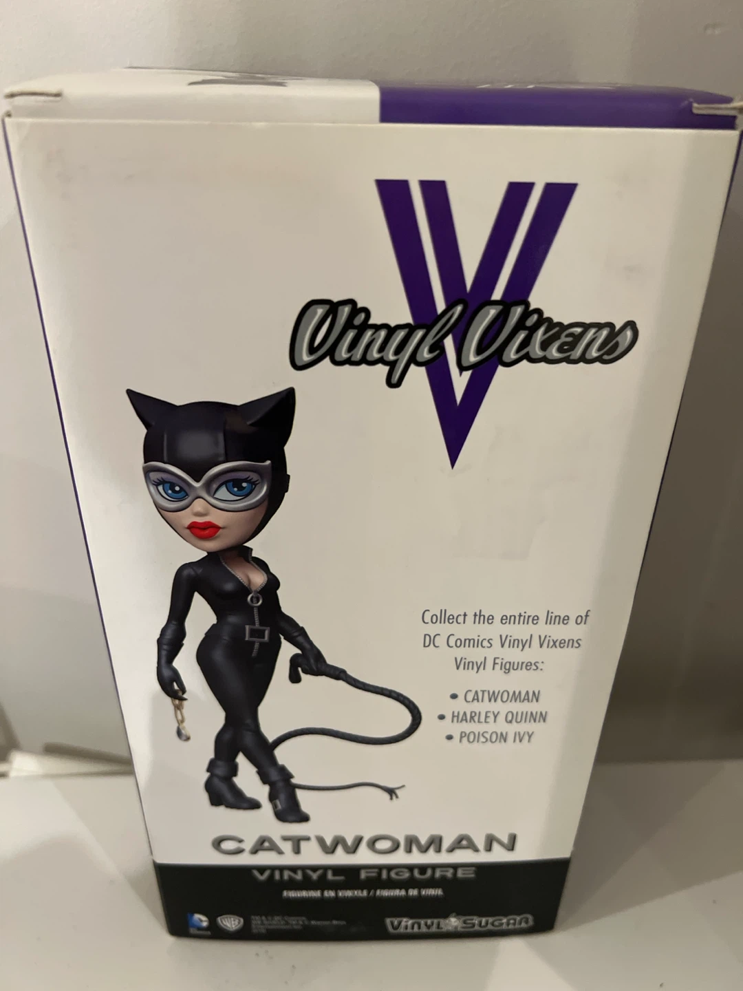 Funko Vinyl Vixens Catwoman - photo 3