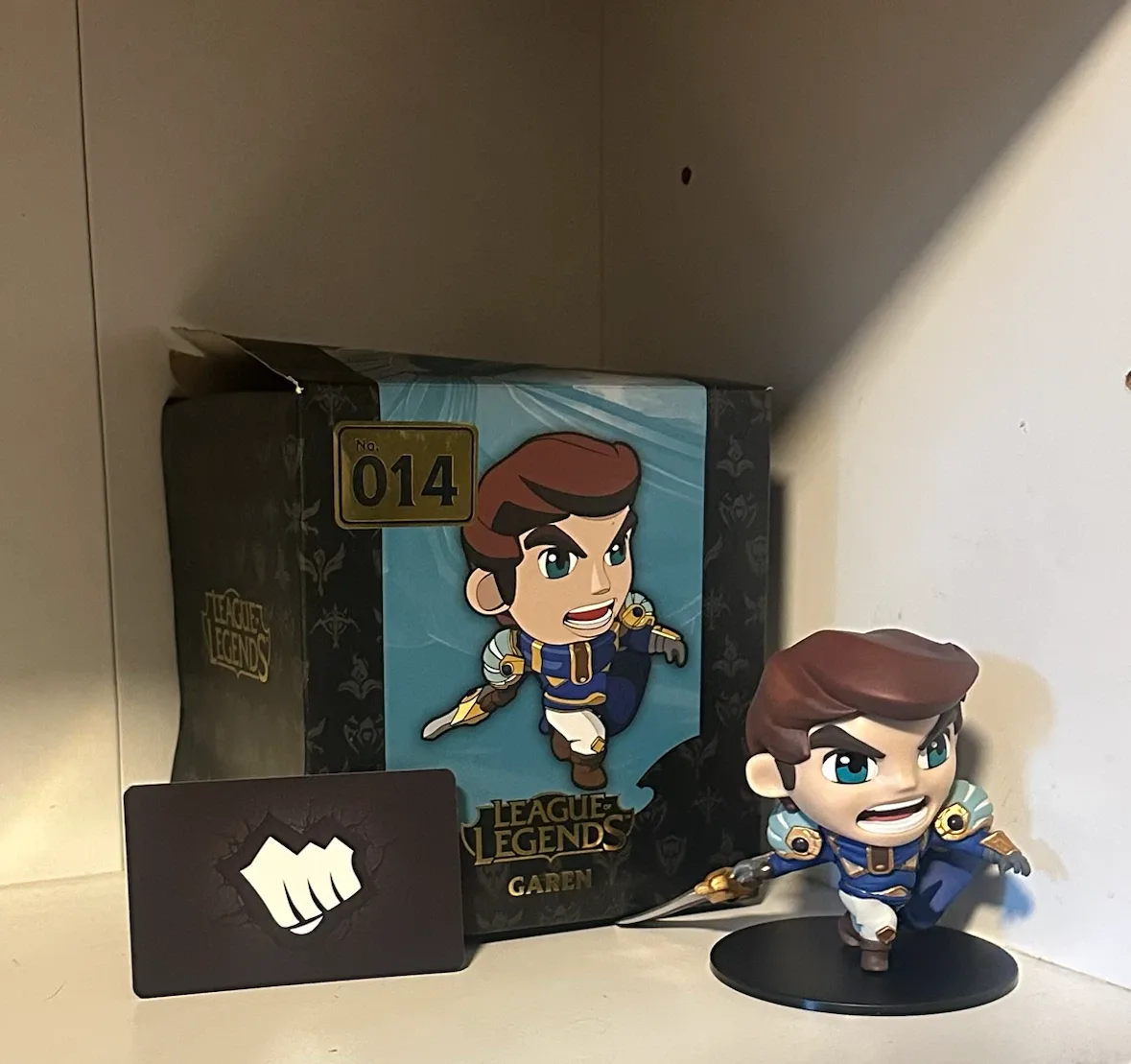 League of Legends Garen Figure