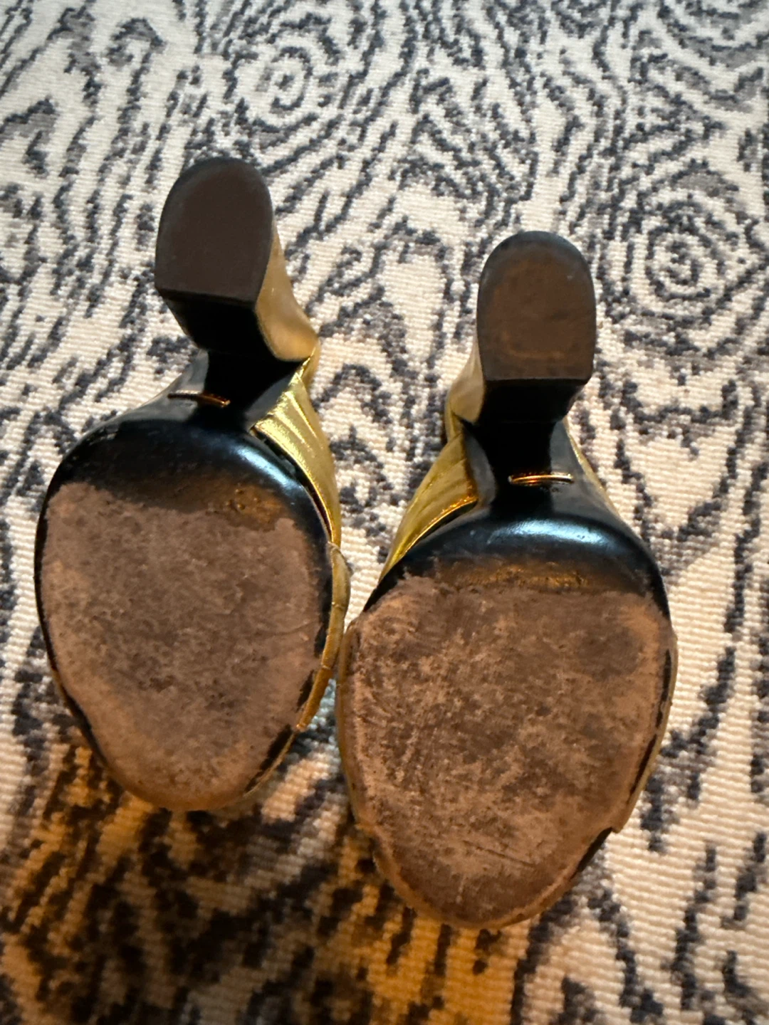 Gucci Gold Metallic Mule Heels - photo 3
