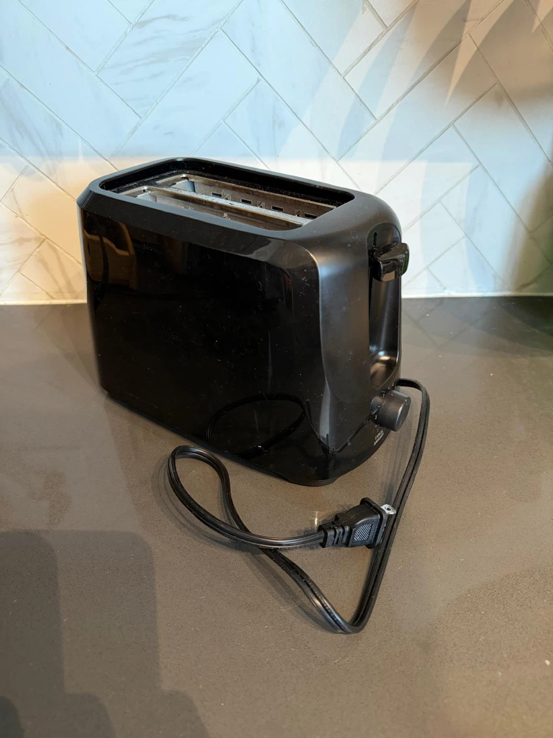 Black 2-Slice Toaster - photo 2