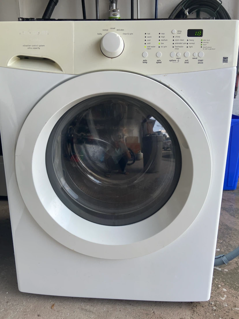 Frigidaire Front Load Washing Machine