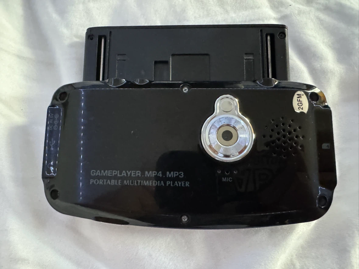 Portable Multimedia Player – MP4/MP3/Game - photo 4