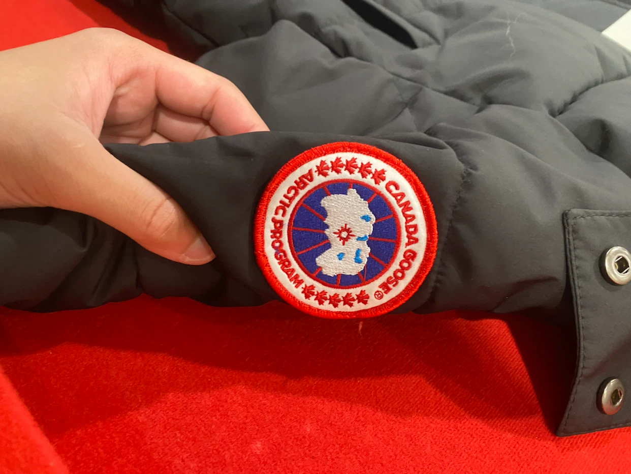 Canada goose jacket - photo 2