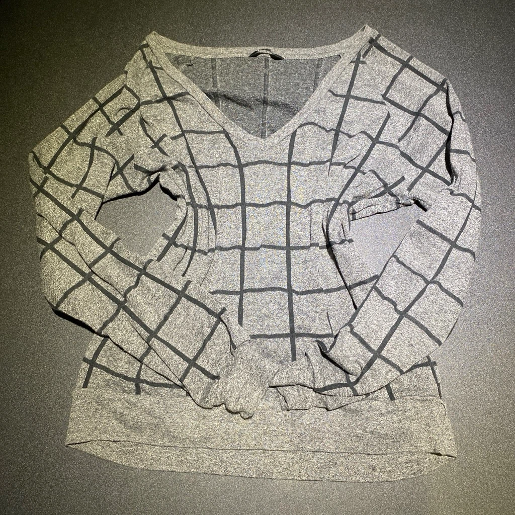 TNA Grey Plaid Long Sleeve V-Neck Shirt
