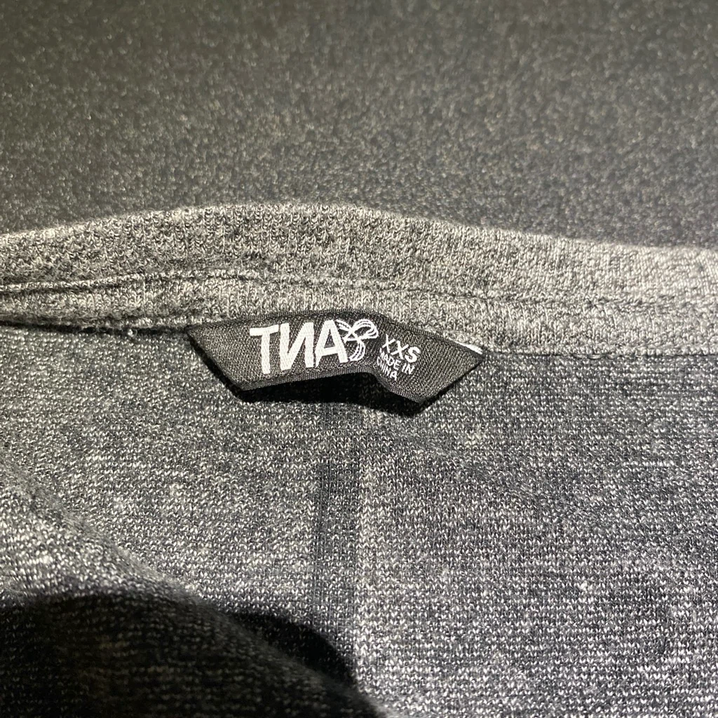 TNA Grey Plaid Long Sleeve V-Neck Shirt - photo 3