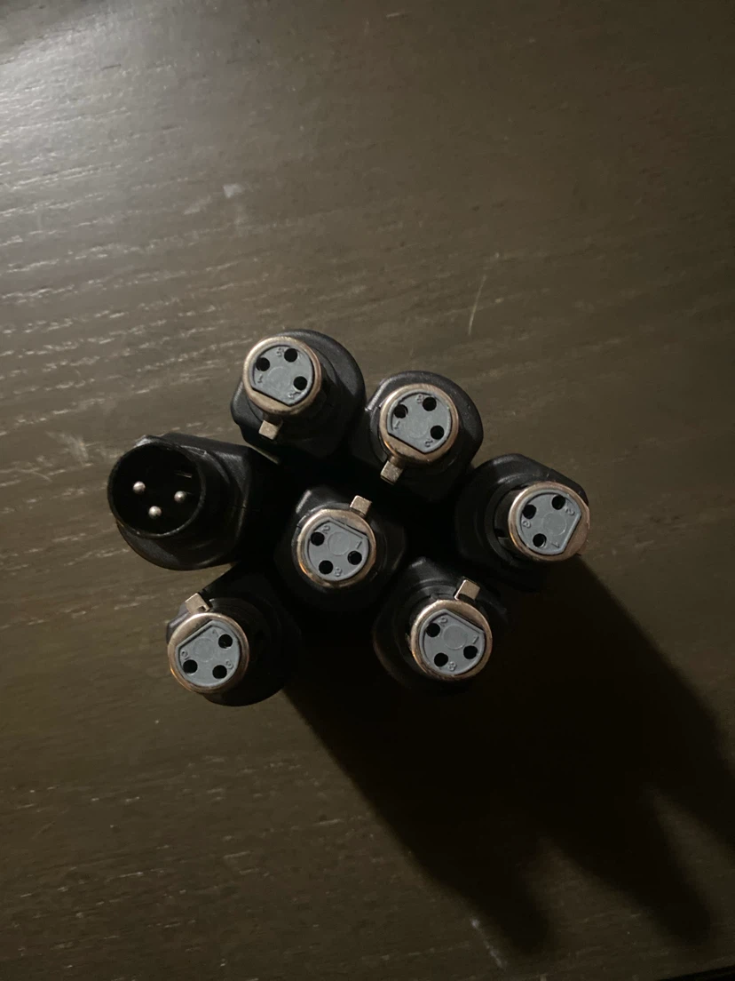 CHAUVET DJ wireless DMX transceivers and charging dock - photo 2