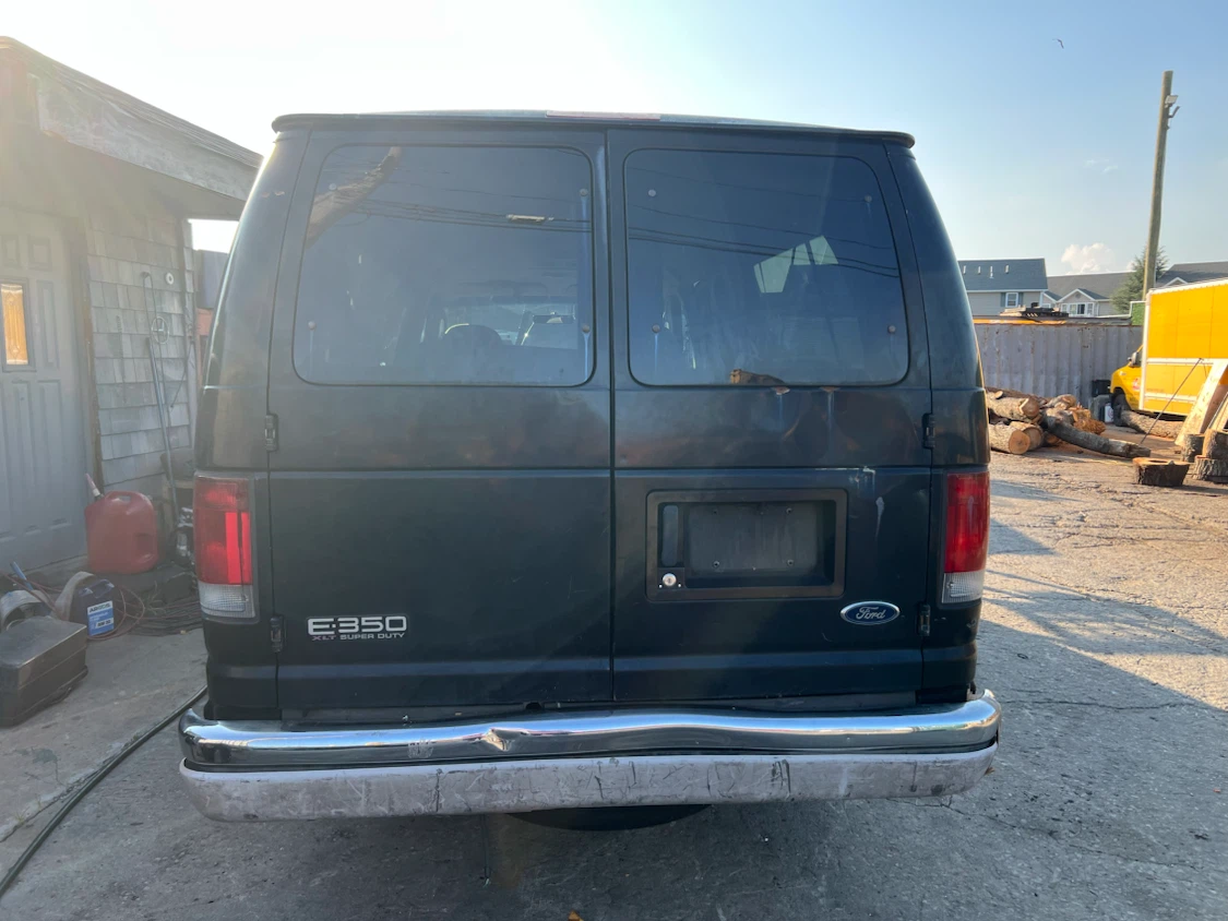 2003 Ford E-350 Super Duty Van 146k - photo 4