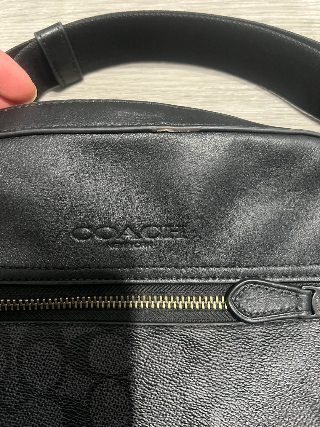 COACH New York Messenger Bag - photo 3