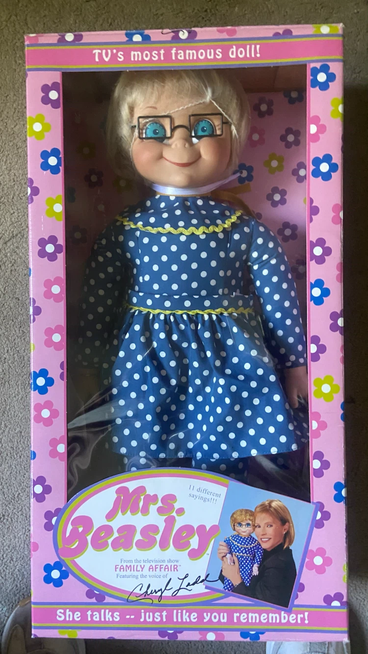 Mrs. Beasley Collectible Doll from Family Affair - photo 5