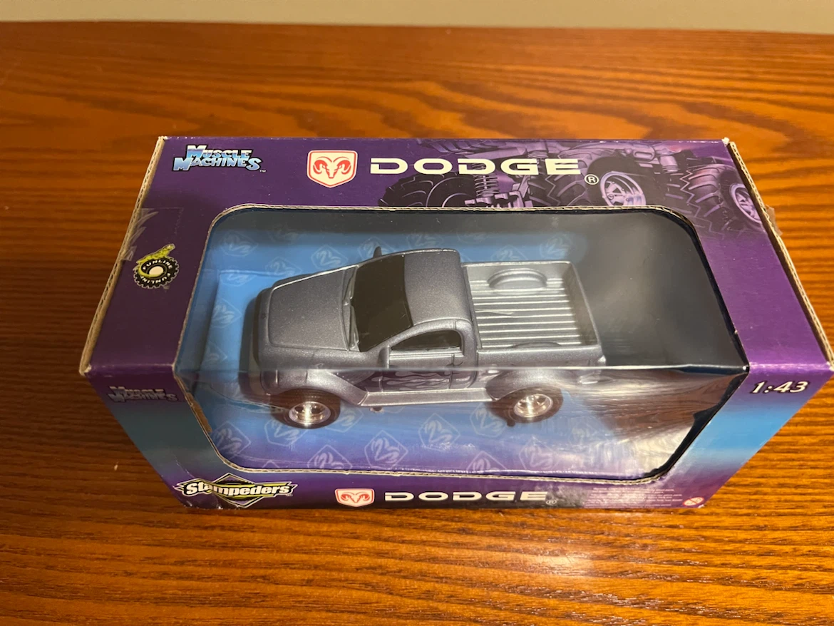 VINTAGE (2002) MUSCLE MACHINES (1:43 Scale diecast) - photo 5